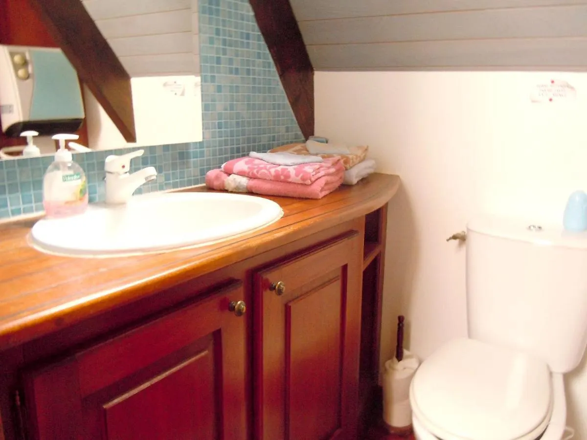 Prázdninový dům Maison Charmante A Tredrez-Locquemeau Avec Jardin Et Terrasse Francie