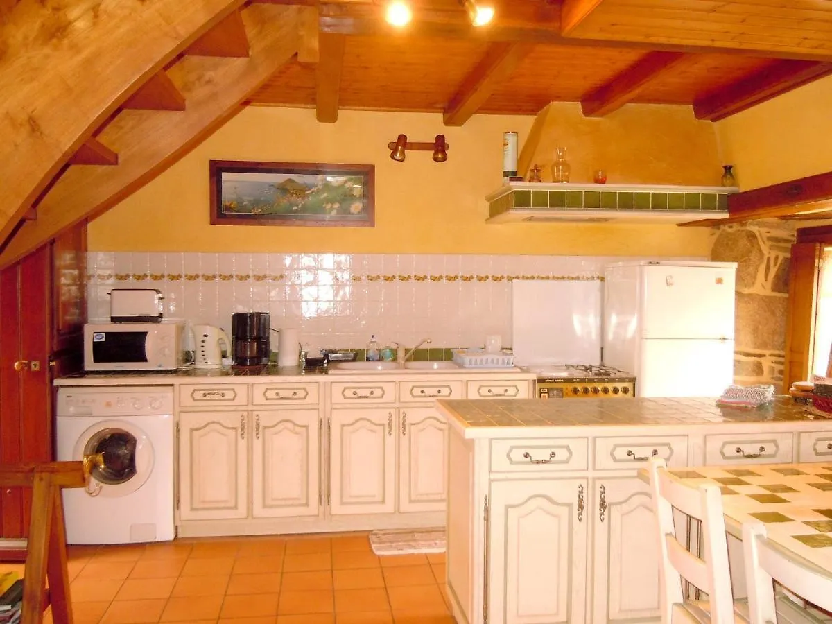 Maison Charmante A Tredrez-Locquemeau Avec Jardin Et Terrasse Holiday home