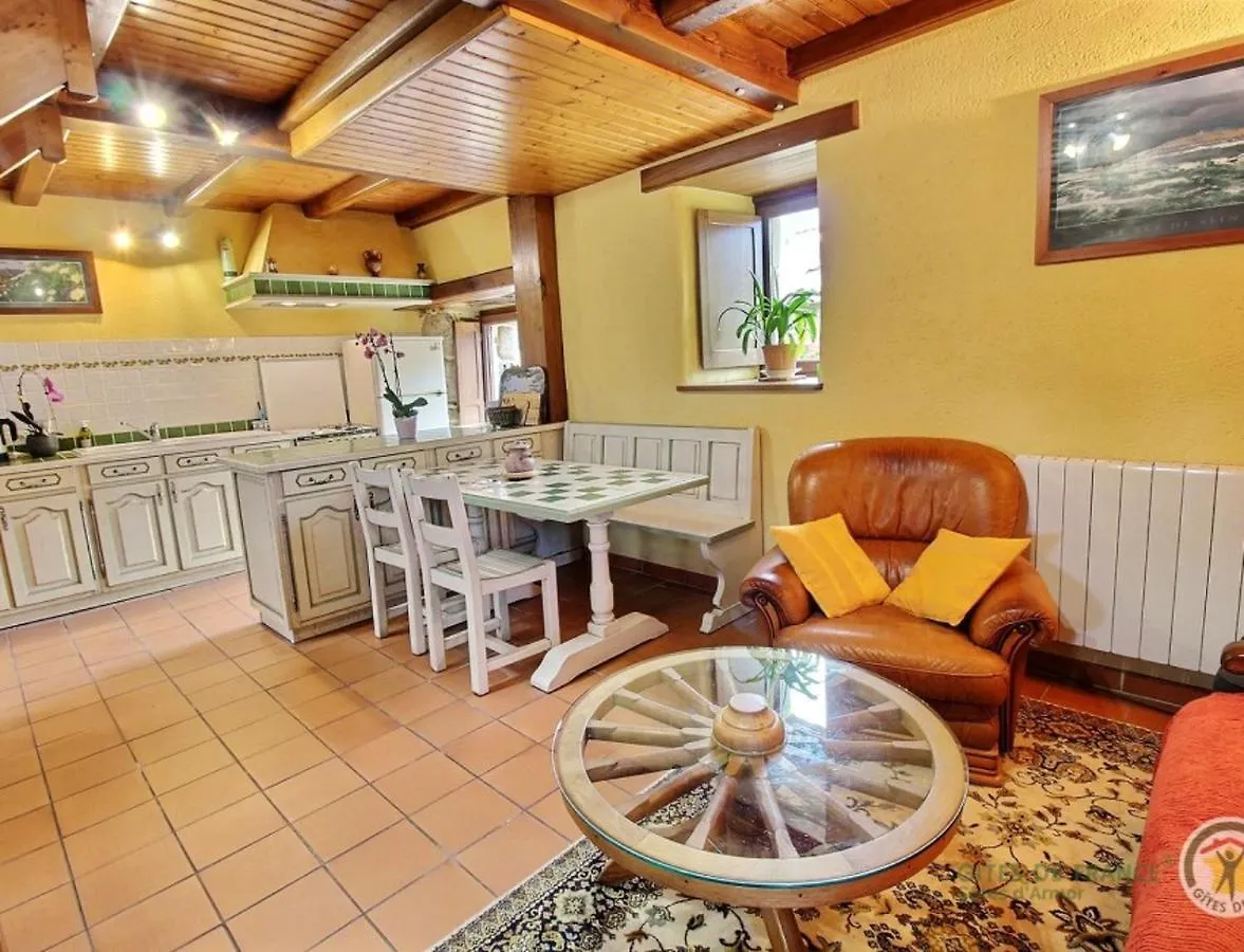 Maison Charmante A Tredrez-Locquemeau Avec Jardin Et Terrasse 0*,  France