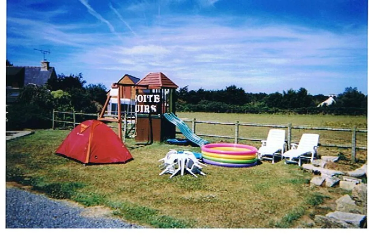 Maison Charmante A Tredrez-Locquemeau Avec Jardin Et Terrasse Holiday home